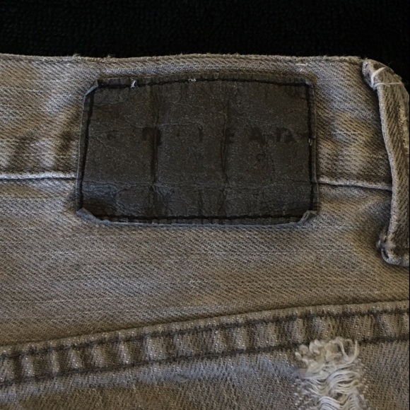 ❗️SOLD OUT❗️Men’s Black Denim Shorts - Picture 5 of 8